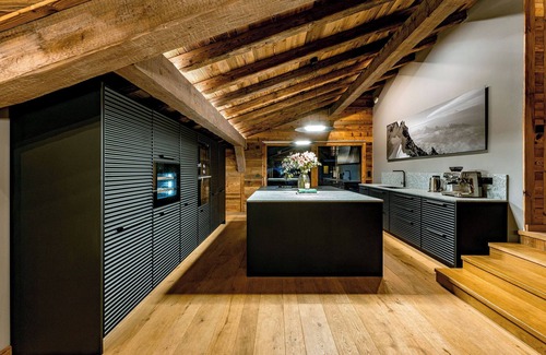 Chamonix-Mont-Blanc Casa | Chalet Lupa by Hip Chalets Spacious and exclusive family chalet.