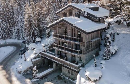 Courchevel Chalet De Esquí | Chalet luxueux à Courchevel avec piscine, cinéma, salle de sport et service complet - FR-1-562-71