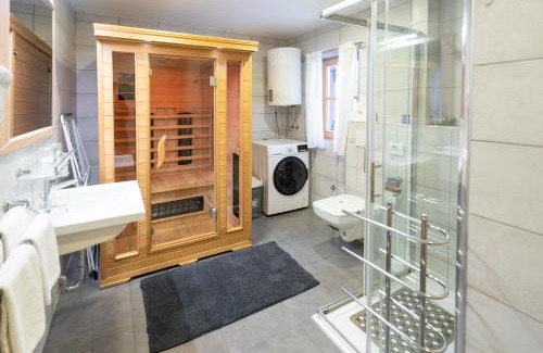 Rakovica Casa | Chalet Markoci With Hot Tub - Happy Rentals