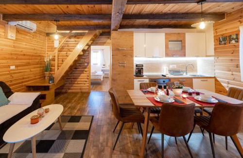 Rakovica Casa | Chalet Markoci With Hot Tub - Happy Rentals