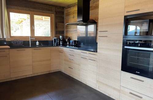 Les Angles Chalet De Esquí | Chalet Marthe 260m2, lake view, 5 stars. Chairlift 300m, center 10mn walk.