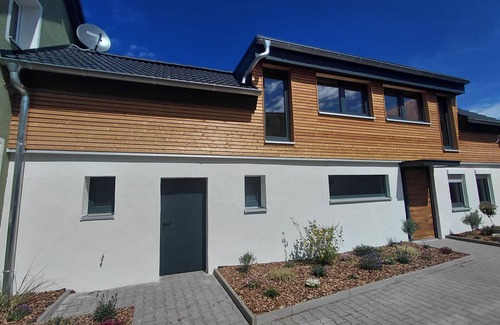 Breitenguessbach Chalet De Esquí | Chalet 'Milena' con terraza compartida, jardín compartido y Wi-Fi