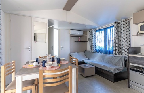 Gastes Alquiler De RV | Chalet 'Mobilehome Véronique ' con terraza privada, Wi-Fi y aire acondicionado