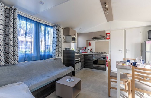 Gastes Alquiler De RV | Chalet 'Mobilehome Véronique ' con terraza privada, Wi-Fi y aire acondicionado