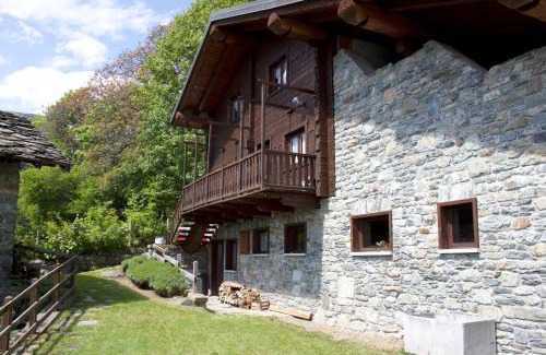 Champdepraz Chalet De Esquí | CHALET MONT AVIC