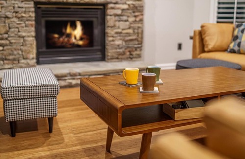 Sevierville Chalet De Esquí | Chalet 🏔 Mountain View 🚲 Peloton | Pool | Hot Tub | Low Traffic 🧸 Local Charm