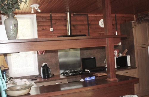 Saint-Antonin Noble Val Chalet De Esquí | Chalet cerca del río en un parque arbolado y piscina climatizada