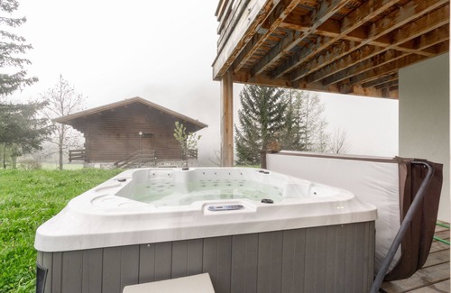 Nancroit Chalet De Esquí | Chalet 'Olbios' con vistas a la montaña, terraza compartida y Wi-Fi