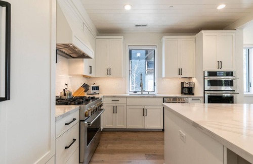 Truckee Casa | Chalet on Shady Lane at Schaffer's Mill, 4BDRM, Club Amenities Included!