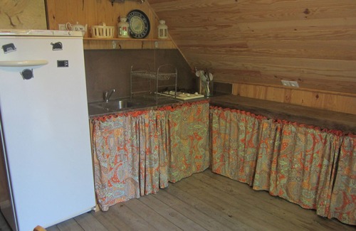 Fosses-et-Baleyssac Chalet De Esquí | Chalet on the edge of a wood for a nature break! Pets welcome!