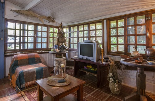 Siriu Casa | CHALET ON THE SIRIU RIVER'S BEACH
