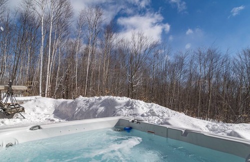 Chertsey Chalet De Esquí | Chalet Orkidea ᪥ Hot Tub, Lake Access, Kayaks ♥