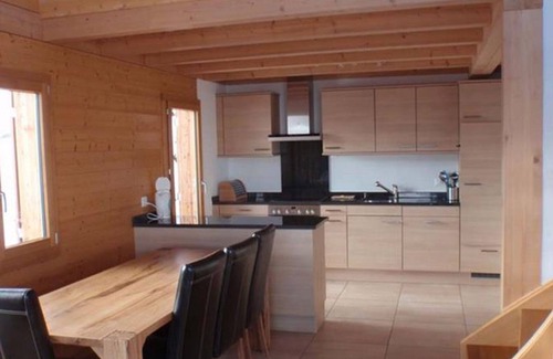Heremence Chalet De Esquí | Chalet con vista panorámica al sol, terraza, sauna, dominio 4 valles y senderos