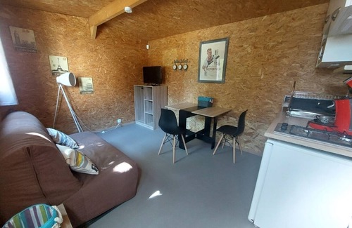 La Bouilladisse Chalet De Esquí | Chalet Pour 2 Personnes au Cœur de la Pinède Entre Aix-en-provence et Marseille