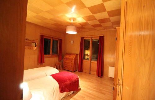Montana Chalet De Esquí | Chalet Privé avec vue imprenable sur les alpes