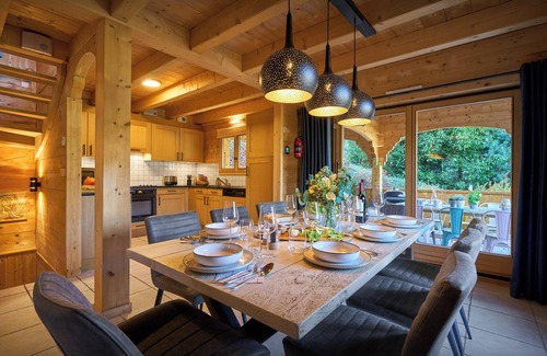 Saint-Jean-dʼAulps Chalet De Esquí | Chalet Roche de Pierre - enjoy mountain views and spa - OVO Network