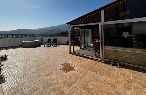 La Solana Chalet De Esquí | 'Chalet Rural Amaia' con vistas al mar, Wi-Fi y aire acondicionado