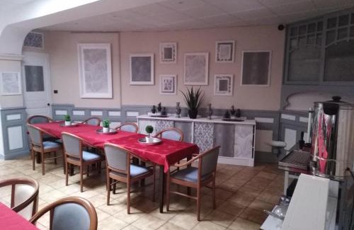 Lourdes Hotel | Chalet Saint Louis