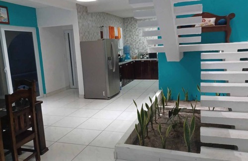 Puerto Quetzal Chalet De Esquí | Chalet san marino Playa privada y cancha boliball