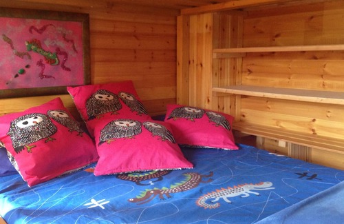 Santa Susanna Chalet De Esquí | ART & SPA - APARTAMENTOS PISTACHO EN LA MONTAÑA DUPLEX CON VISTAS AL MAR -