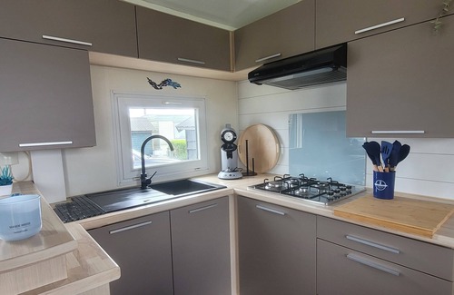 Jabbeke Chalet De Esquí | Chalet Sea-renity Lakeside met Jacuzzi