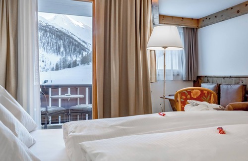 Ravaisch Hotel | Chalet Silvretta Hotel & Spa
