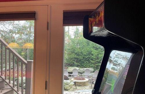 Sybertsville Chalet De Esquí | Chalet style 3-bedroom with WiFi, AC in tranquil Hazleton