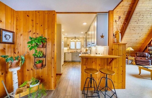 Pequot Lakes Casa | Chalet-Style Architectural Home on Star Lake - Crosslake