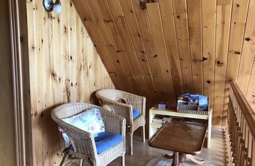 New London Cabaña | Chalet-style vacation retreat, with beautiful views near Cavendish