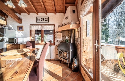 Morzine Chalet De Esquí | Chalet "Sun River" con vistas a la montaña, terraza privada y Wi-Fi
