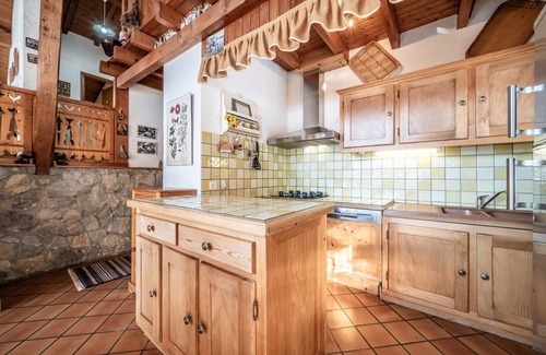 Morzine Chalet De Esquí | Chalet "Sun River" con vistas a la montaña, terraza privada y Wi-Fi