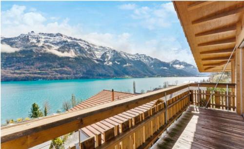 Niederried bei Interlaken Chalet De Esquí | Chalet Swiss Dream - Luxury Lakeview Chalet with AC near Interlaken
