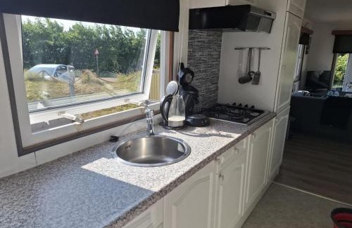 Buren Chalet De Esquí | Chalet T12 op Ameland inclusief Fietsen, Zee en Strand op loopafstand!