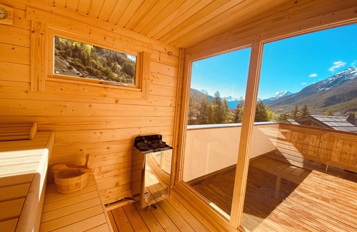 Monetier-les-Bains Chalet De Esquí | Chalet Takayama Furnished Accommodation **** Private sauna Monêtier les Bains Glacier view