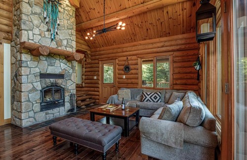 Labelle Chalet De Esquí | Chalet Tarzan - Spa, Nature & Near MontTremblant
