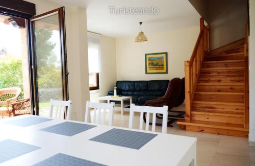 Pesues Casa | Chalet Tina Mayor: amplio jardín y tranquilidad muy cerca de la playa