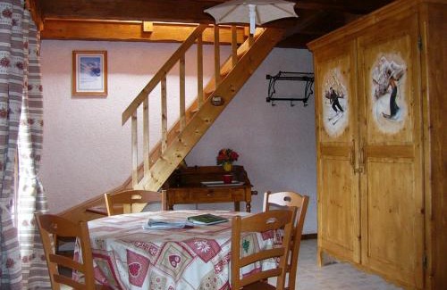 Bernex Cama Y Desayuno | Chalet Titlis