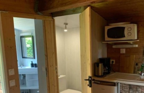 La Voulte-sur-Rhone Cabina | Chalet 'Tout Confort Vintage' with Mountain View, Private Terrace and Private Garden