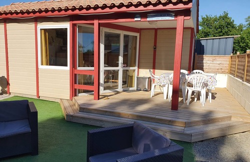Saint-Marcan Chalet De Esquí | CHALET "TRISKELL DE LA BAIE " & SPA in option Mont Saint Michel, GR34...