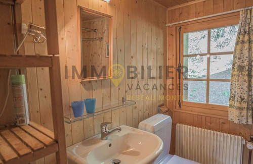 St. Luc Apartamento | Chalet typique situé sur la route de Chandolin. Entrée avec vestiaire, salle de jeux avec babyfoot,