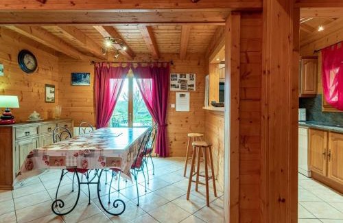Etobon Casa | Chalet typiquement franc-comtois avec Wifi et cheminée à Étobon - FR-1-583-405