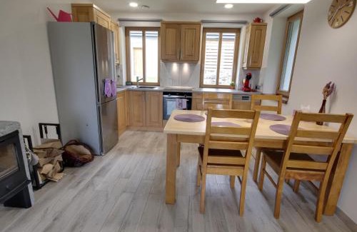 Korenov Chalet De Esquí | Chalet U Krále-3 by Interhome