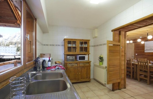 Les Deux Alpes Chalet De Esquí | Chalet, wifi, 150m de los comercios, 2.o piso, terraza, balcón, chimenea o estufa a leña, parking