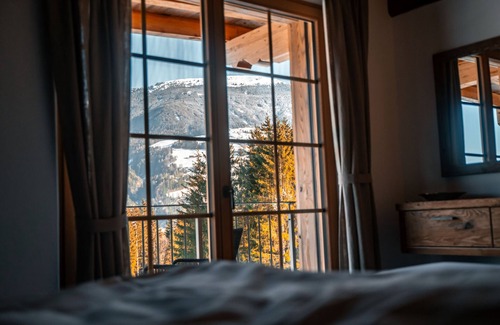 Ried im Zillertal Apartamento | Chalet WildRuh - Hirschen Suite