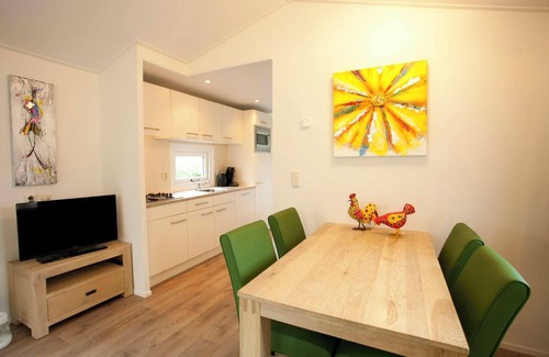 Hulshorst Casa | Chalet with 2 bedrooms and a terrace