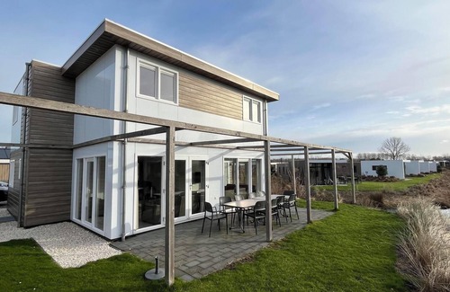 Municipality of Hellevoetsluis Casa | Chalet with 5 bedrooms and 3 bathrooms