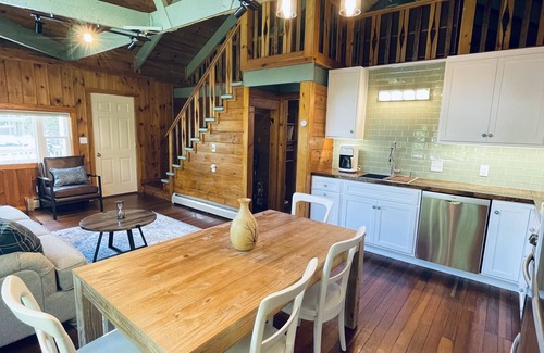 Bar Harbor Chalet De Esquí | Chalet with a Private Beach in Acadia National Park