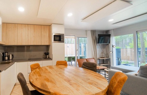 Zutendaal Chalet De Esquí | Bonito chalet con airco en un parque de vacaciones