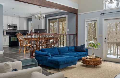 Gouldsboro Chalet De Esquí | Chalet with Game Room near Ski Trails & Lakes. Pet Friendly!