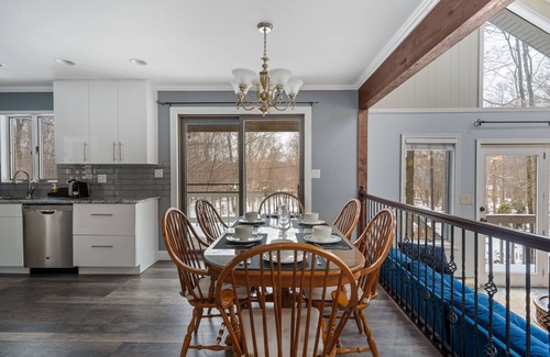 Gouldsboro Chalet De Esquí | Chalet with Game Room near Ski Trails & Lakes. Pet Friendly!